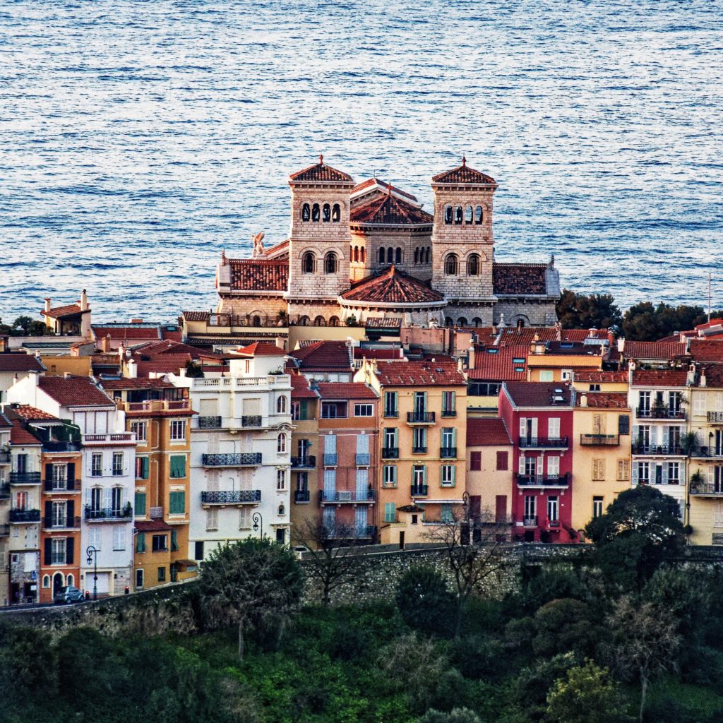 MONACO. Monaco-Ville ou "le Rocher".Le quartier le plus ancien et le siège du pouvoir de la Principauté de Monaco