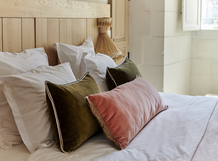 Velvet throw pillows : MFCH French Bedroom Design Inspiration